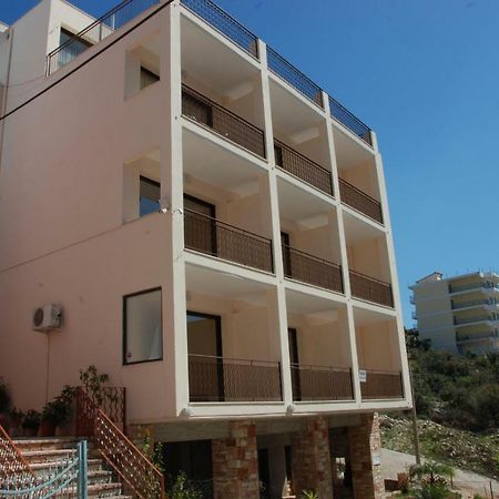 Nikos Hotel And Apartments Saranda Kültér fotó