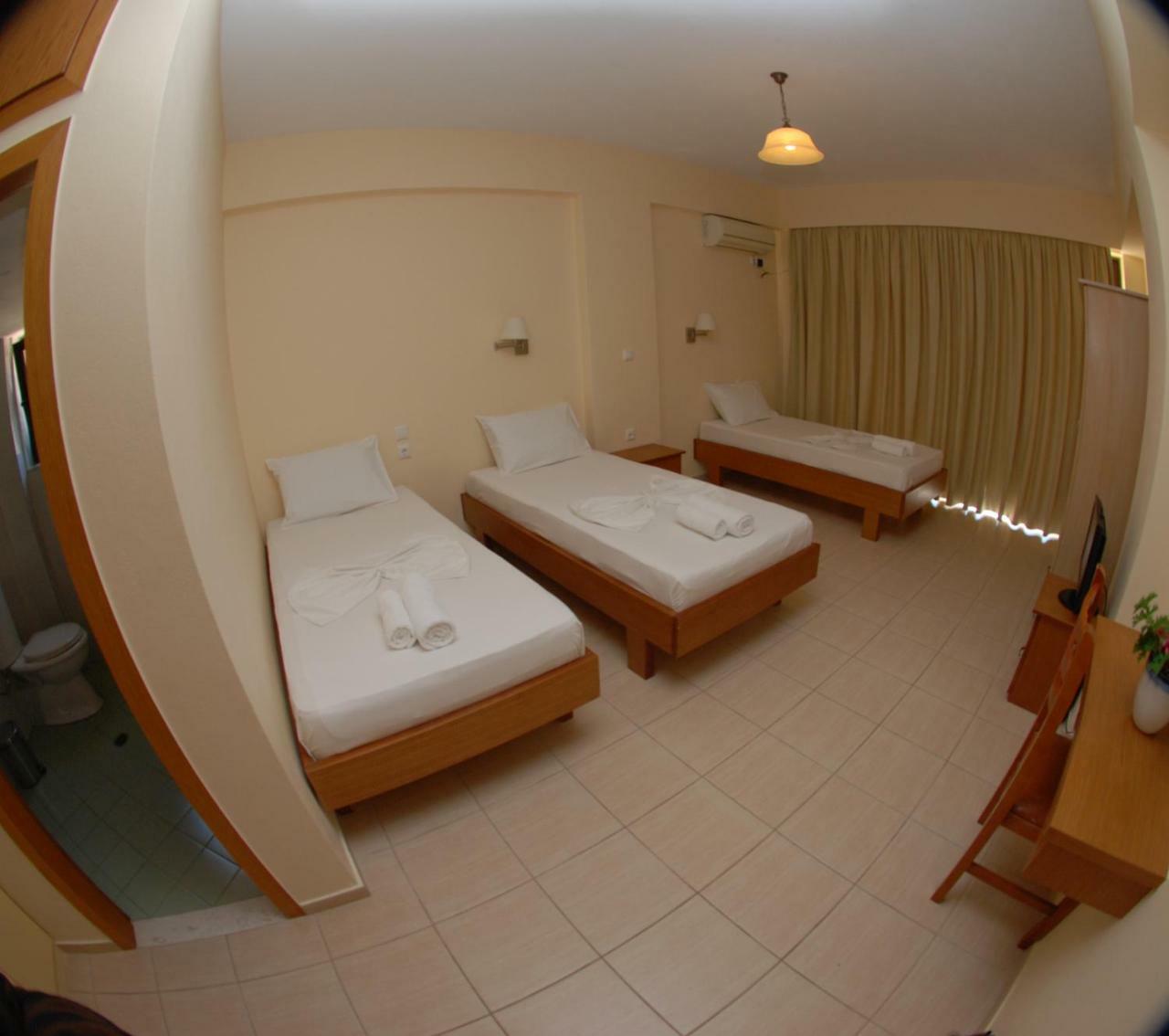 Nikos Hotel And Apartments Saranda Kültér fotó