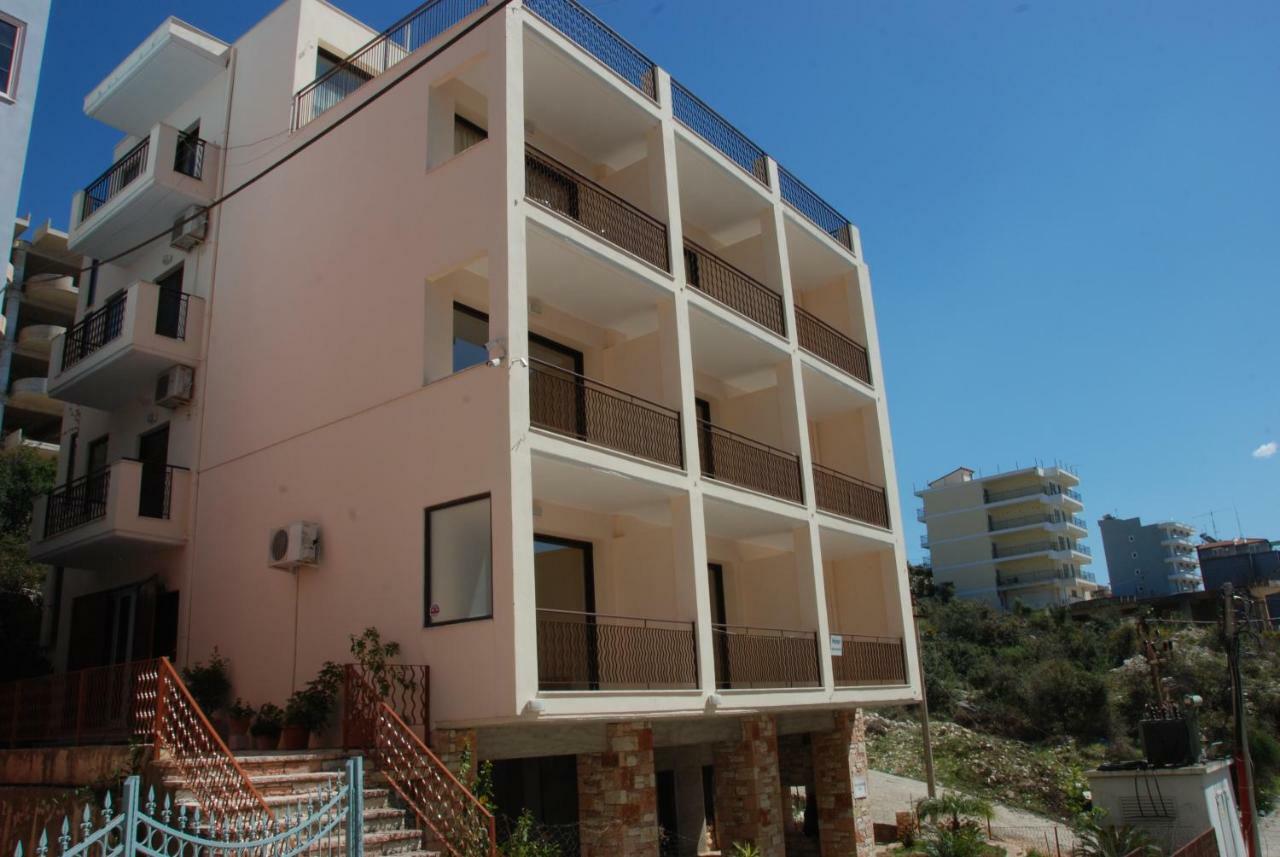 Nikos Hotel And Apartments Saranda Kültér fotó