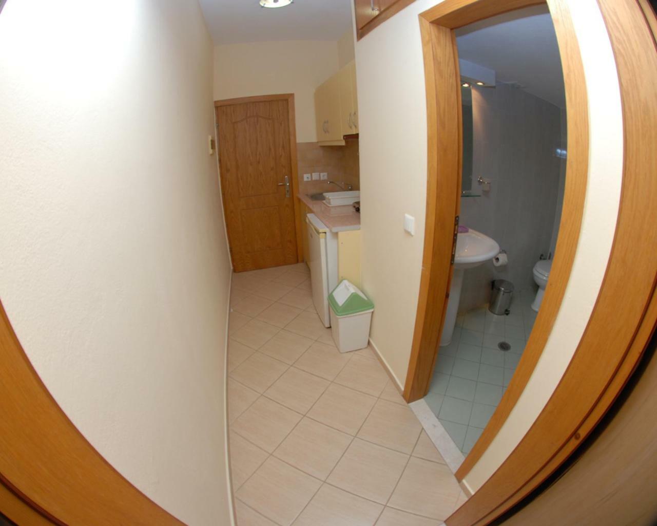 Nikos Hotel And Apartments Saranda Kültér fotó